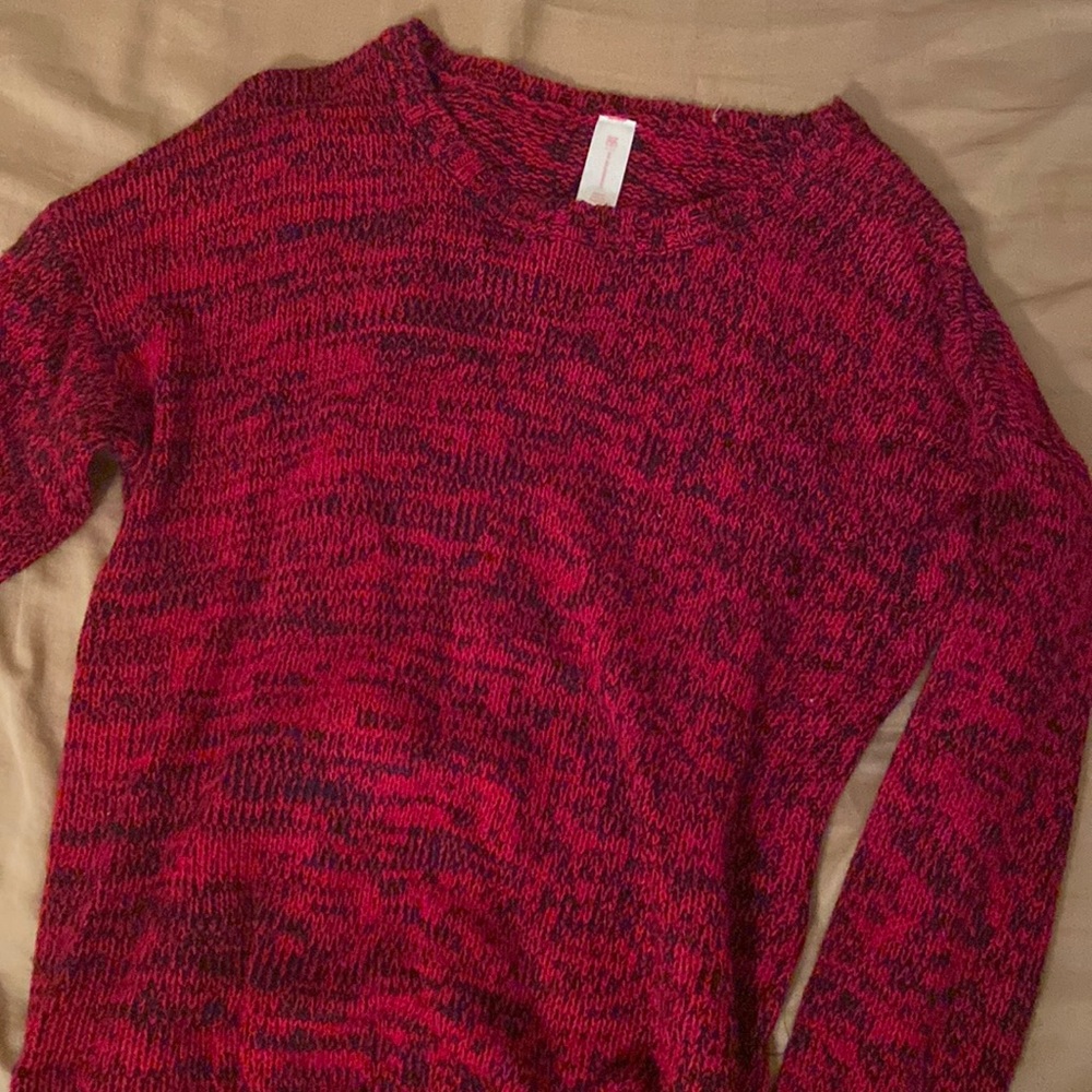 No boundaries XL red and black sweater